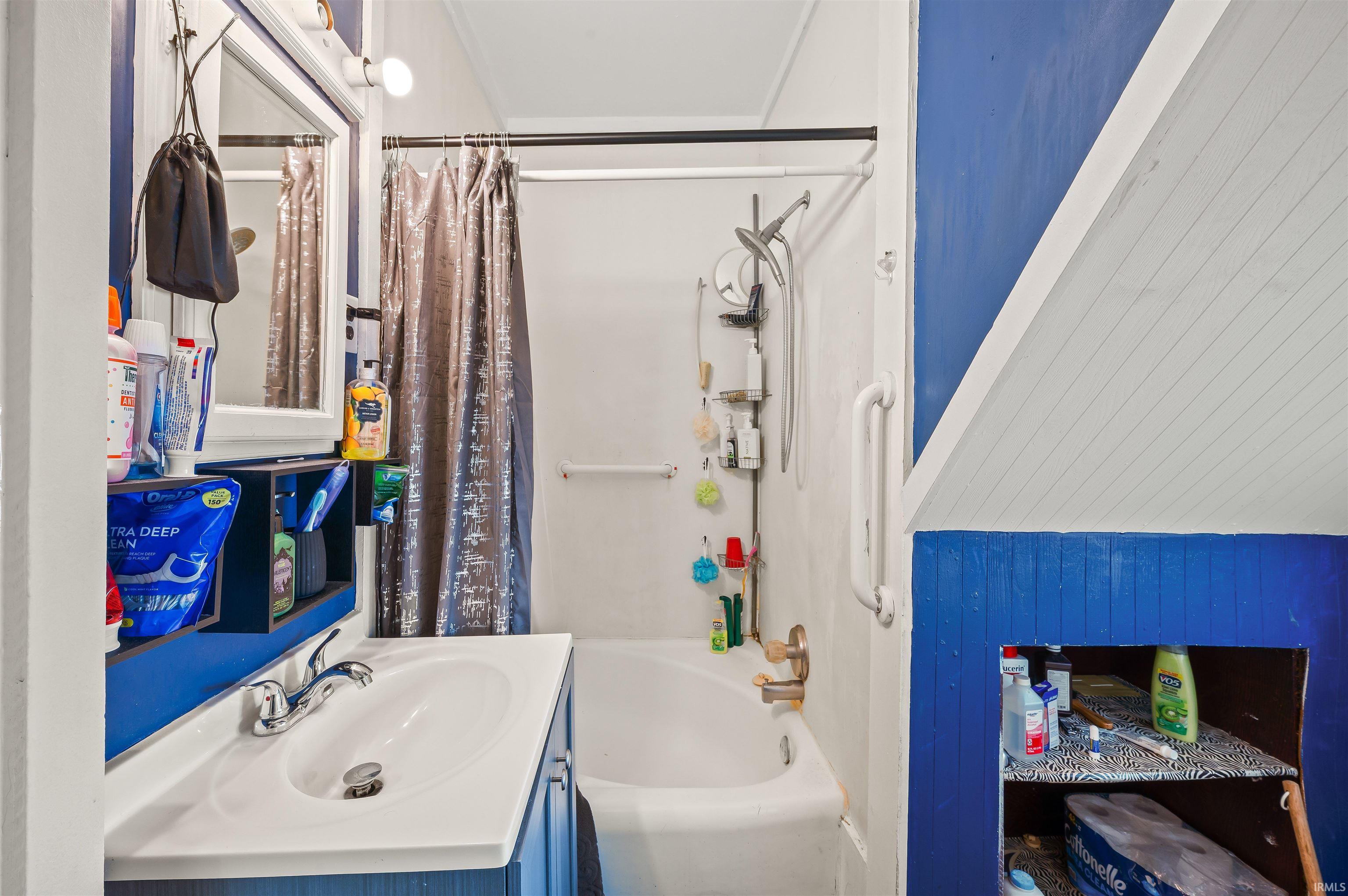 809 Rose Street La Porte, IN 46350 - Photo 13 of 27