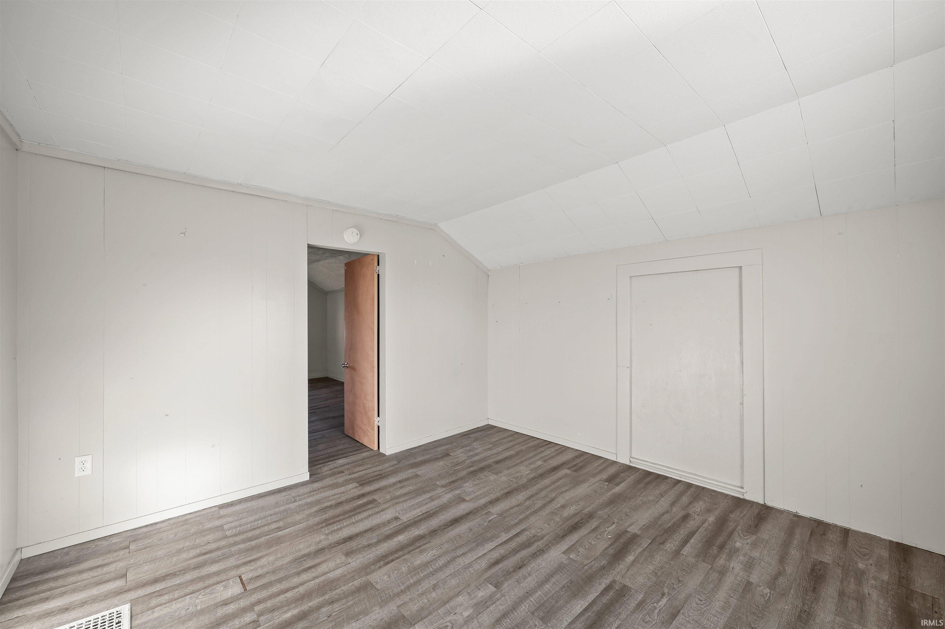 809 Rose Street La Porte, IN 46350 - Photo 16 of 27