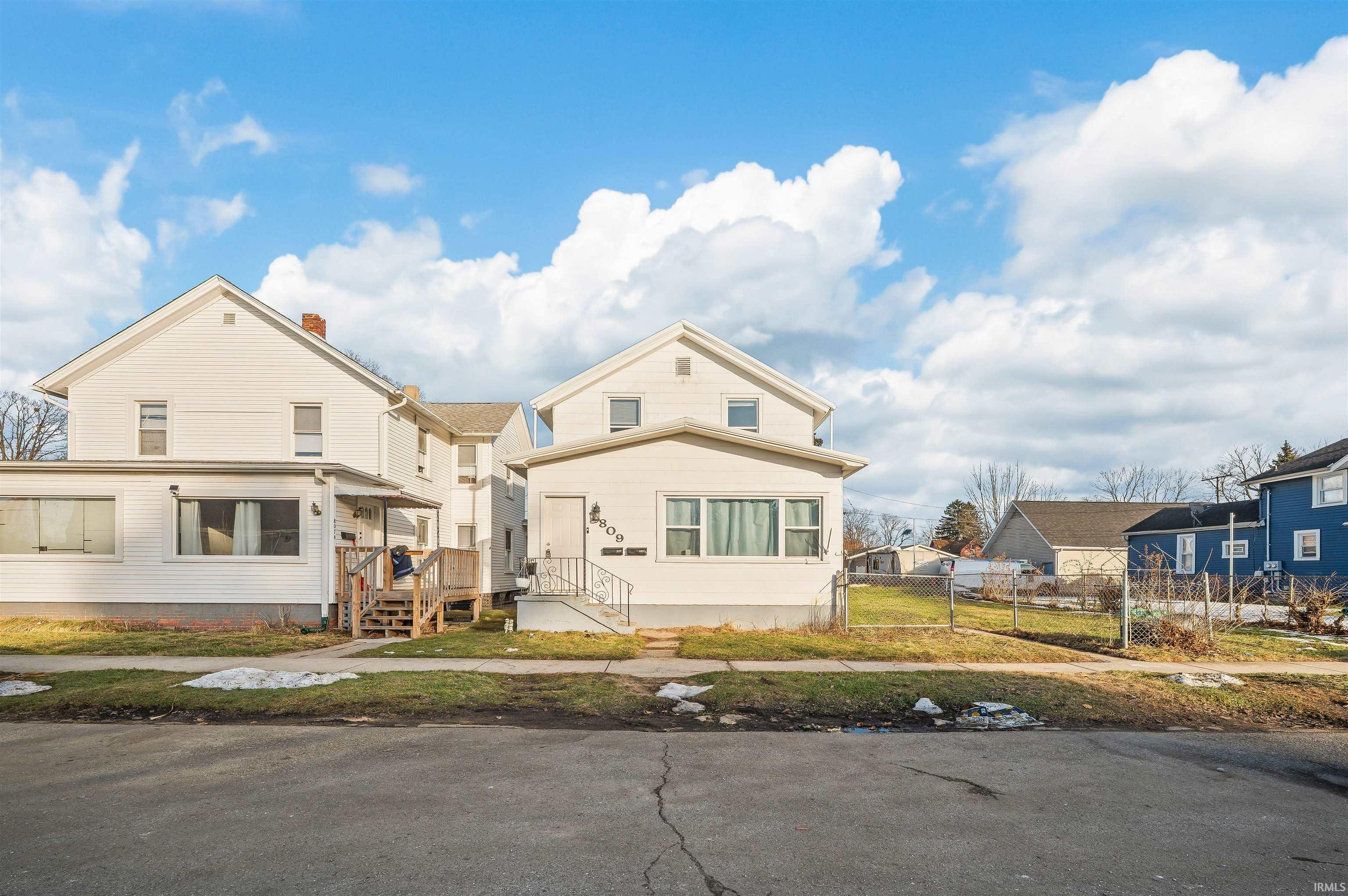 809 Rose Street La Porte, IN 46350 - Photo 2 of 27