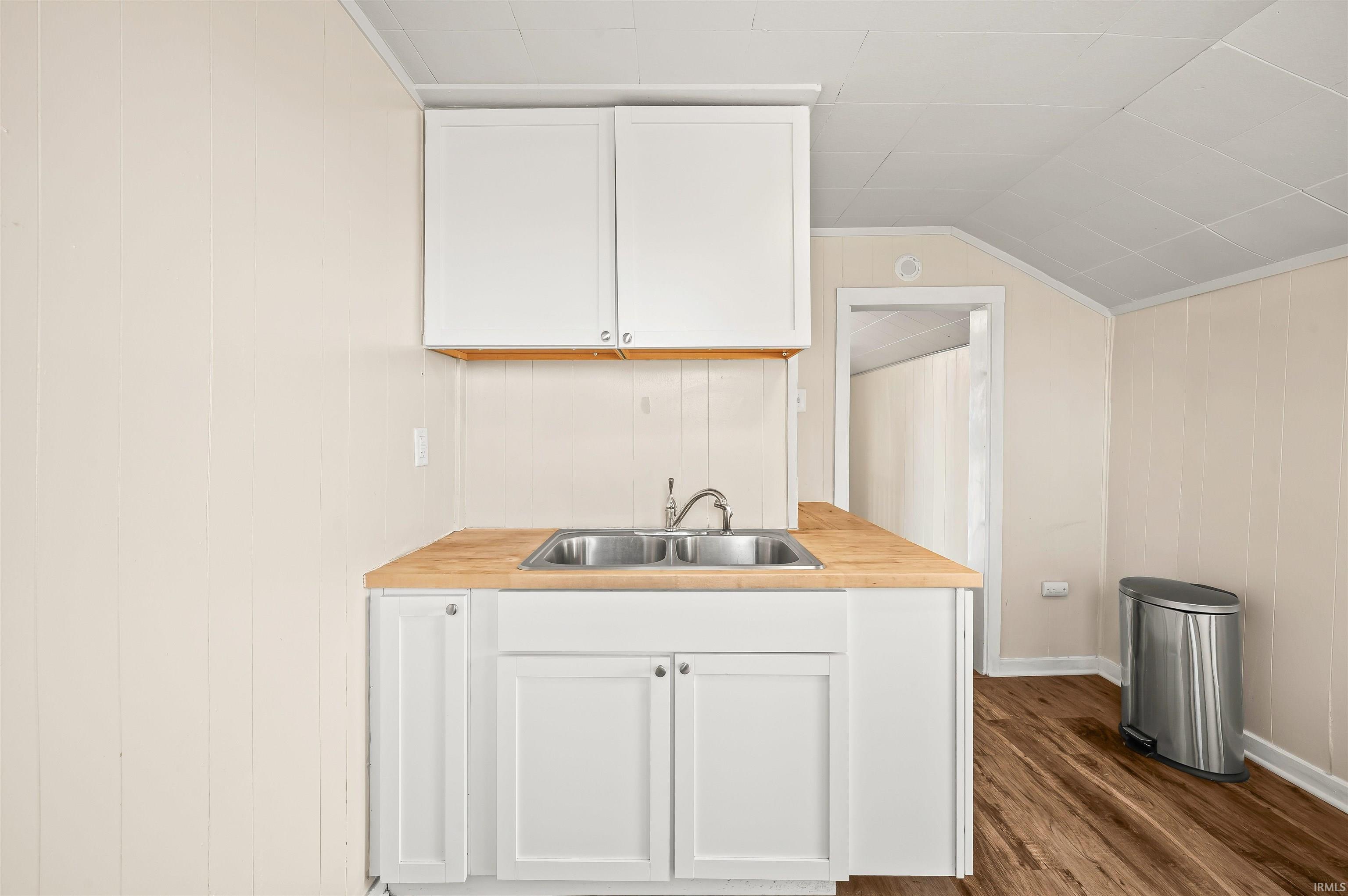 809 Rose Street La Porte, IN 46350 - Photo 23 of 27