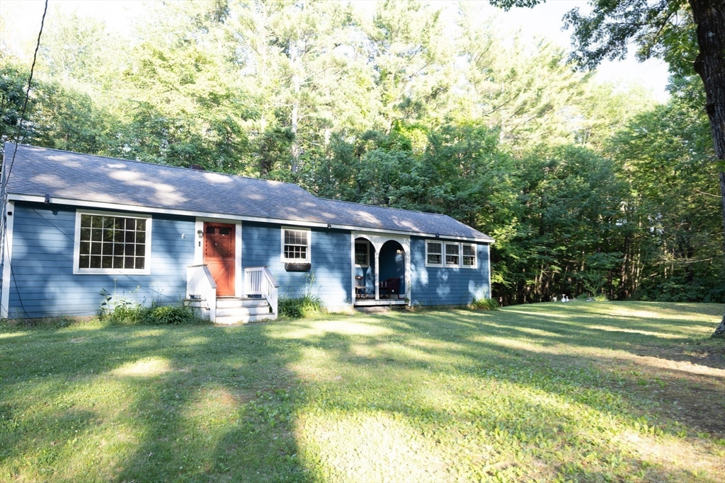 203 Wallace Hill Road Townsend, MA 01469 - Photo 3 of 17