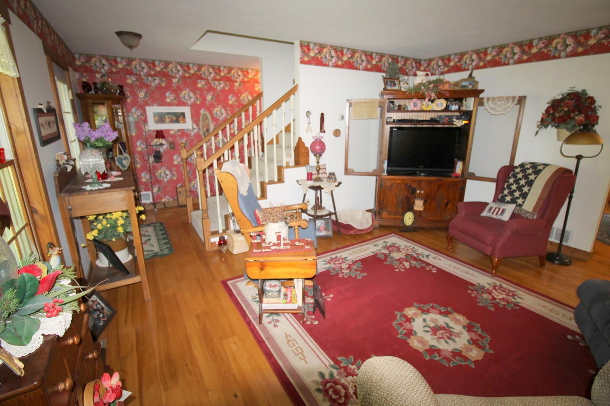 9203 Parke Road Alanson, MI 49706 - Photo 13 of 36 Gallery Image 13
