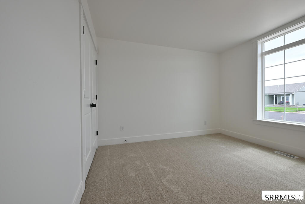 3059 Elixir Road Ammon, ID 83406 - Photo 8 of 13 Gallery Image 8