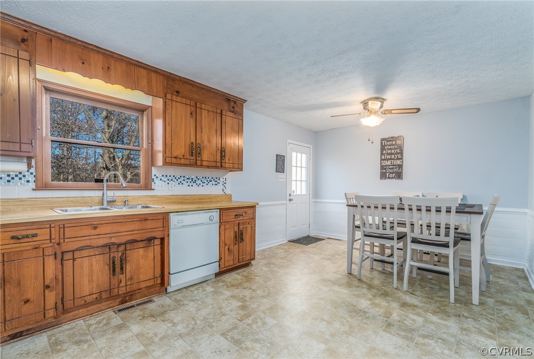 4016 Peregrine Road North Chesterfield, VA 23237 - Photo 12 of 28 Gallery Image 12