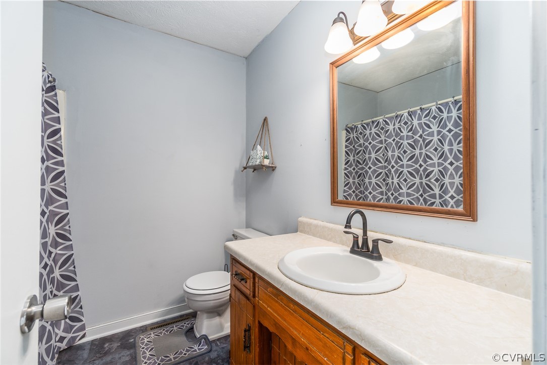 4016 Peregrine Road North Chesterfield, VA 23237 - Photo 16 of 28 Gallery Image 16