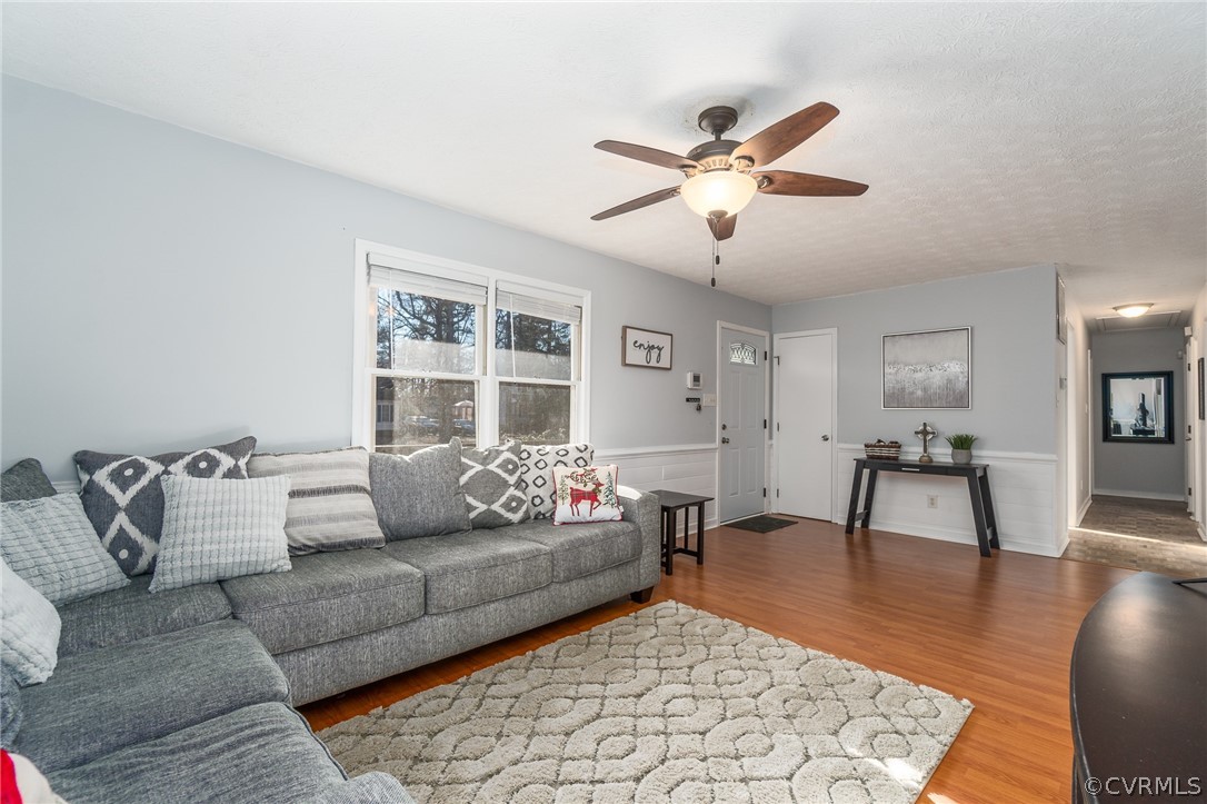 4016 Peregrine Road North Chesterfield, VA 23237 - Photo 7 of 28 Gallery Image 7