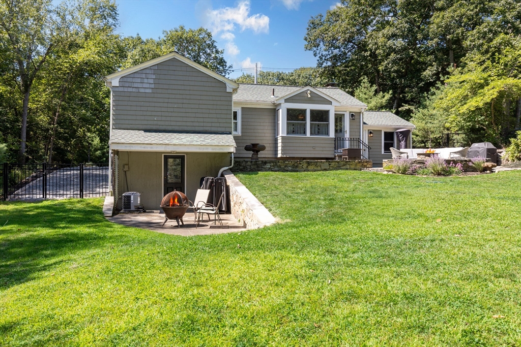 240 York Street Canton, MA 02021 - Photo 31 of 39