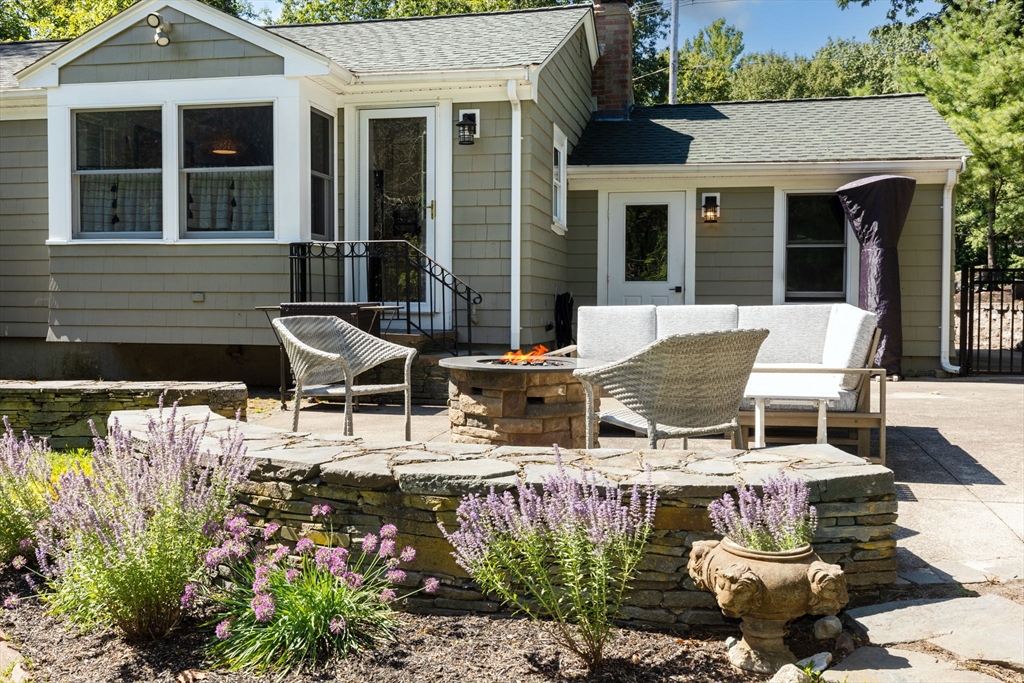 240 York Street Canton, MA 02021 - Photo 32 of 39