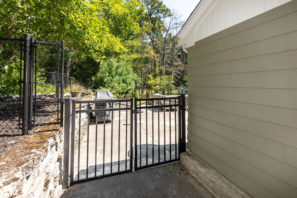 240 York Street Canton, MA 02021 - Photo 35 of 39