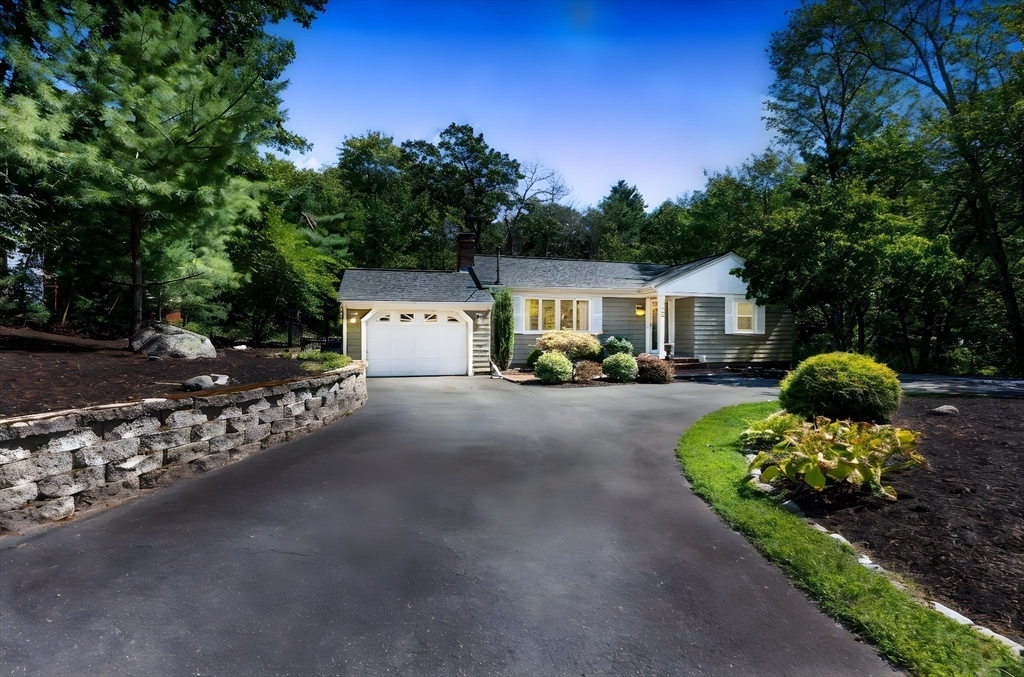 240 York Street Canton, MA 02021 - Photo 4 of 39