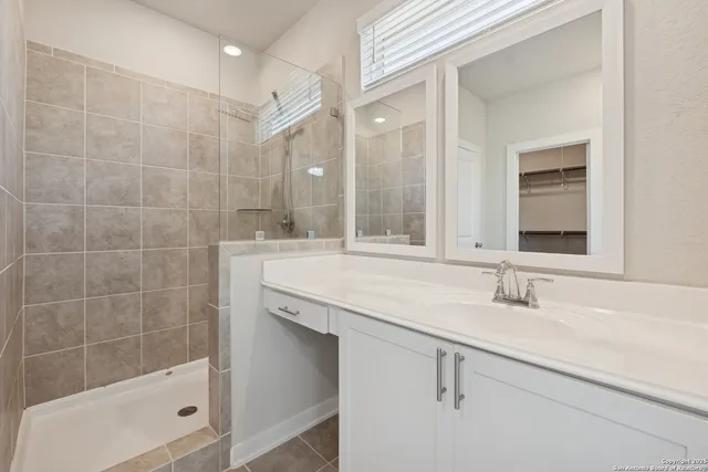 $305,000 | 14842 Maverick Avenue, San Antonio, TX 78217