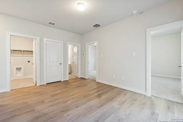 $305,000 | 14842 Maverick Avenue, San Antonio, TX 78217