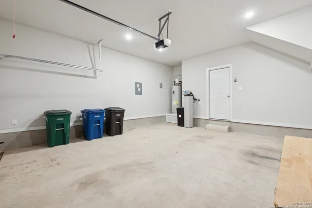 $305,000 | 14842 Maverick Avenue, San Antonio, TX 78217