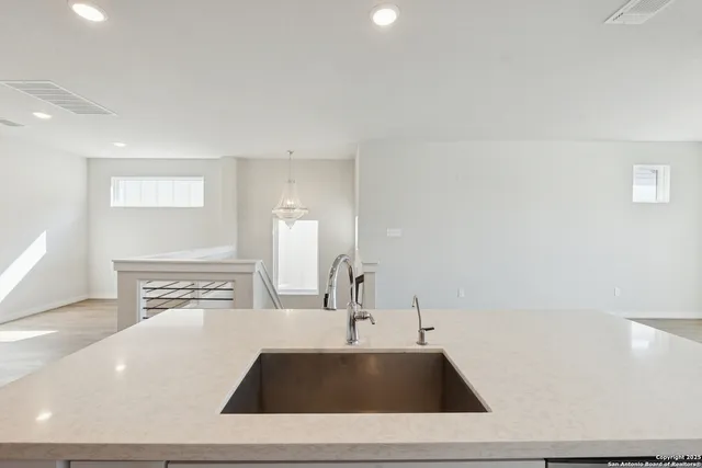 $305,000 | 14842 Maverick Avenue, San Antonio, TX 78217