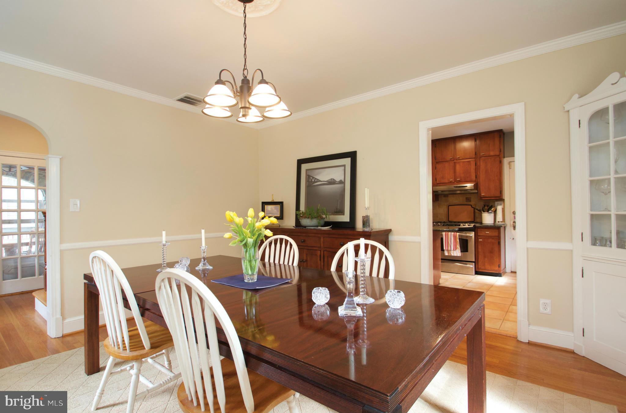1325 Dale Drive Silver Spring, MD 20910 - Photo 7 of 26 Dining Room