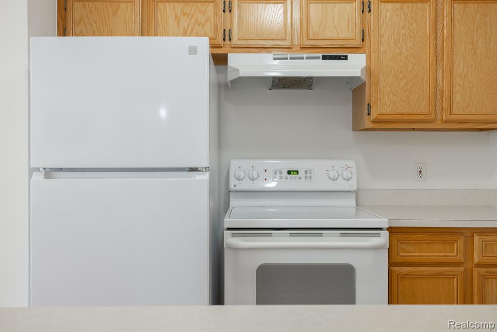 2252 Frazho Road Warren, MI 48091 - Photo 5 of 19