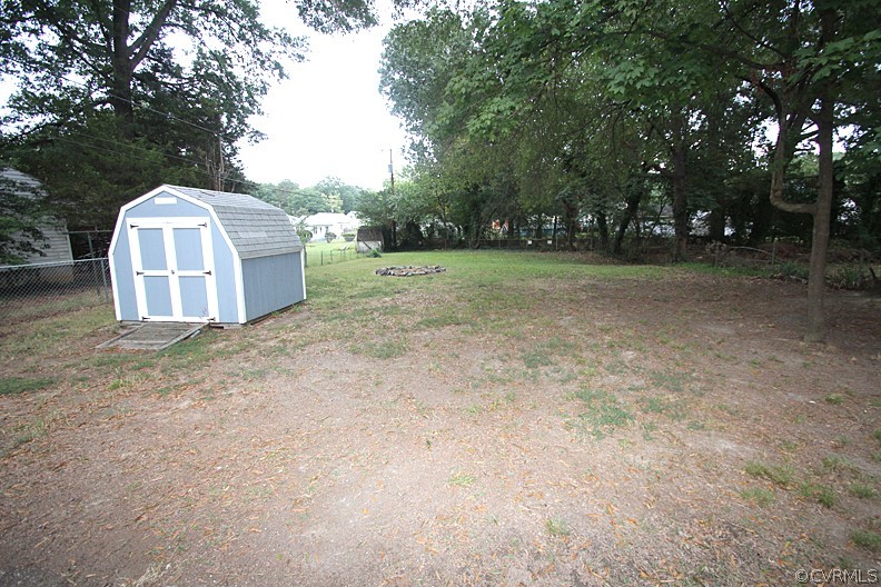 6711 Strathmore Road North Chesterfield, VA 23237 - Photo 23 of 26 Gallery Image 23