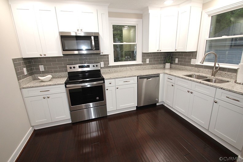 6711 Strathmore Road North Chesterfield, VA 23237 - Photo 5 of 26 Gallery Image 5