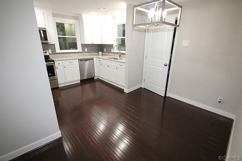 6711 Strathmore Road North Chesterfield, VA 23237 - Photo 10 of 26 Gallery Image 10
