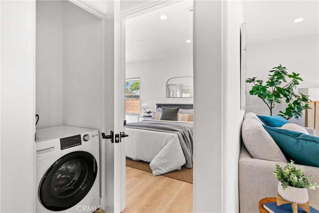 2105 N Pass Burbank, CA 91505 - Photo 20 of 31 a view of living room and washer and dryer