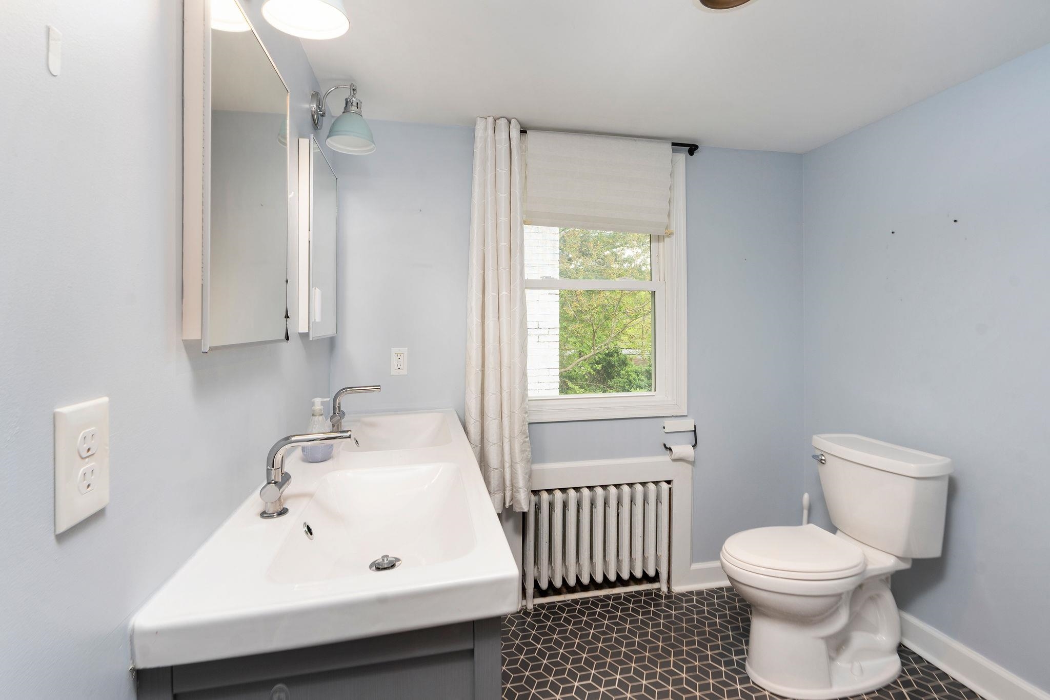 908 Lyndhurst Road Waynesboro, VA 22980 - Photo 22 of 33 Gallery Image 22