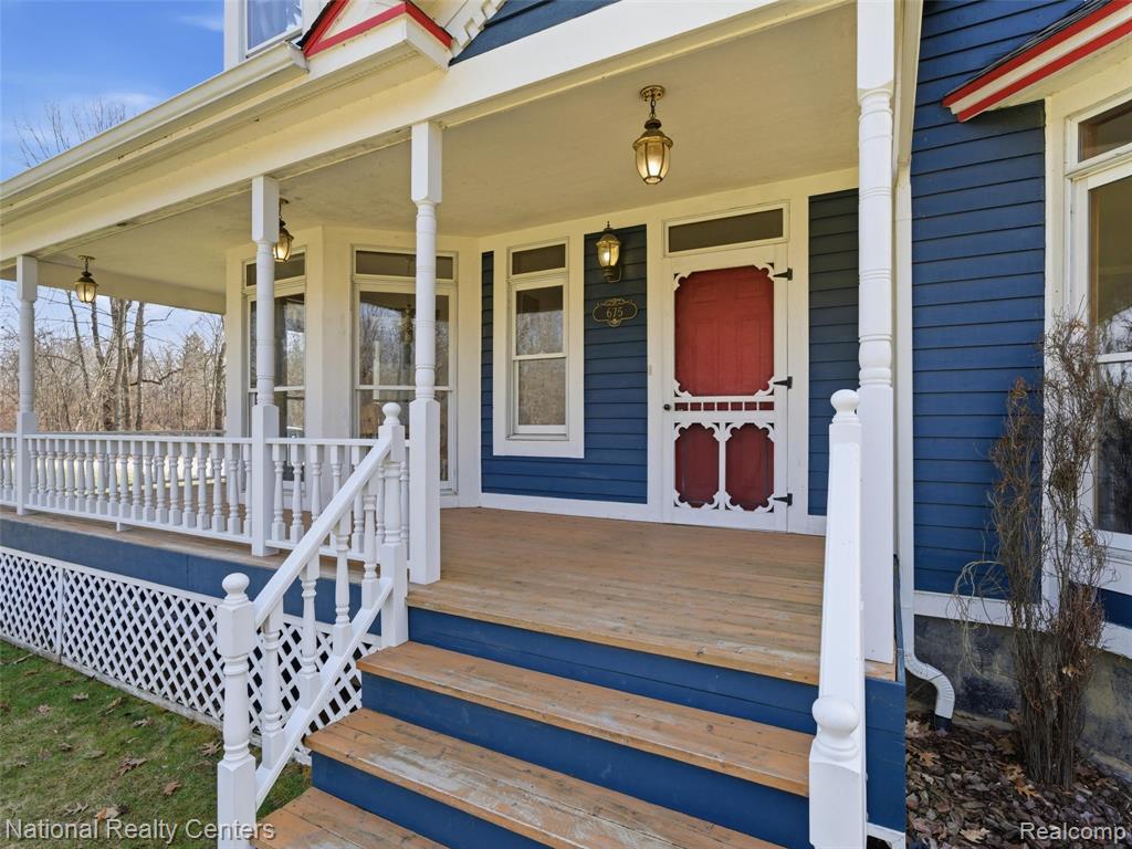 675 West Leonard Road Leonard, MI 48367 - Photo 11 of 45