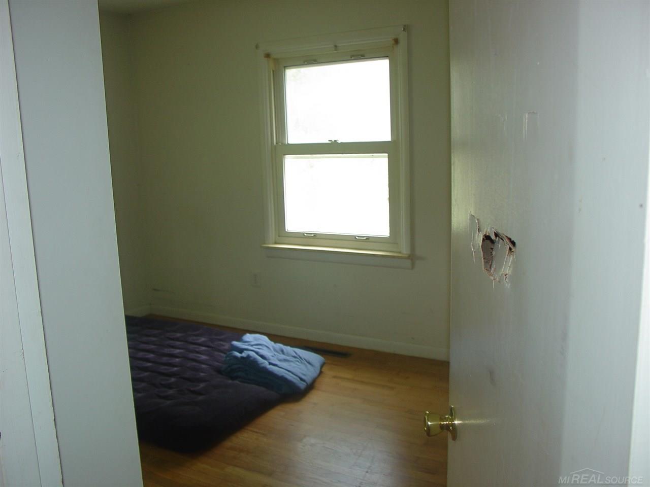 5967 Dryden Road Dryden, MI 48428 - Photo 32 of 40 31322580-31.JPG