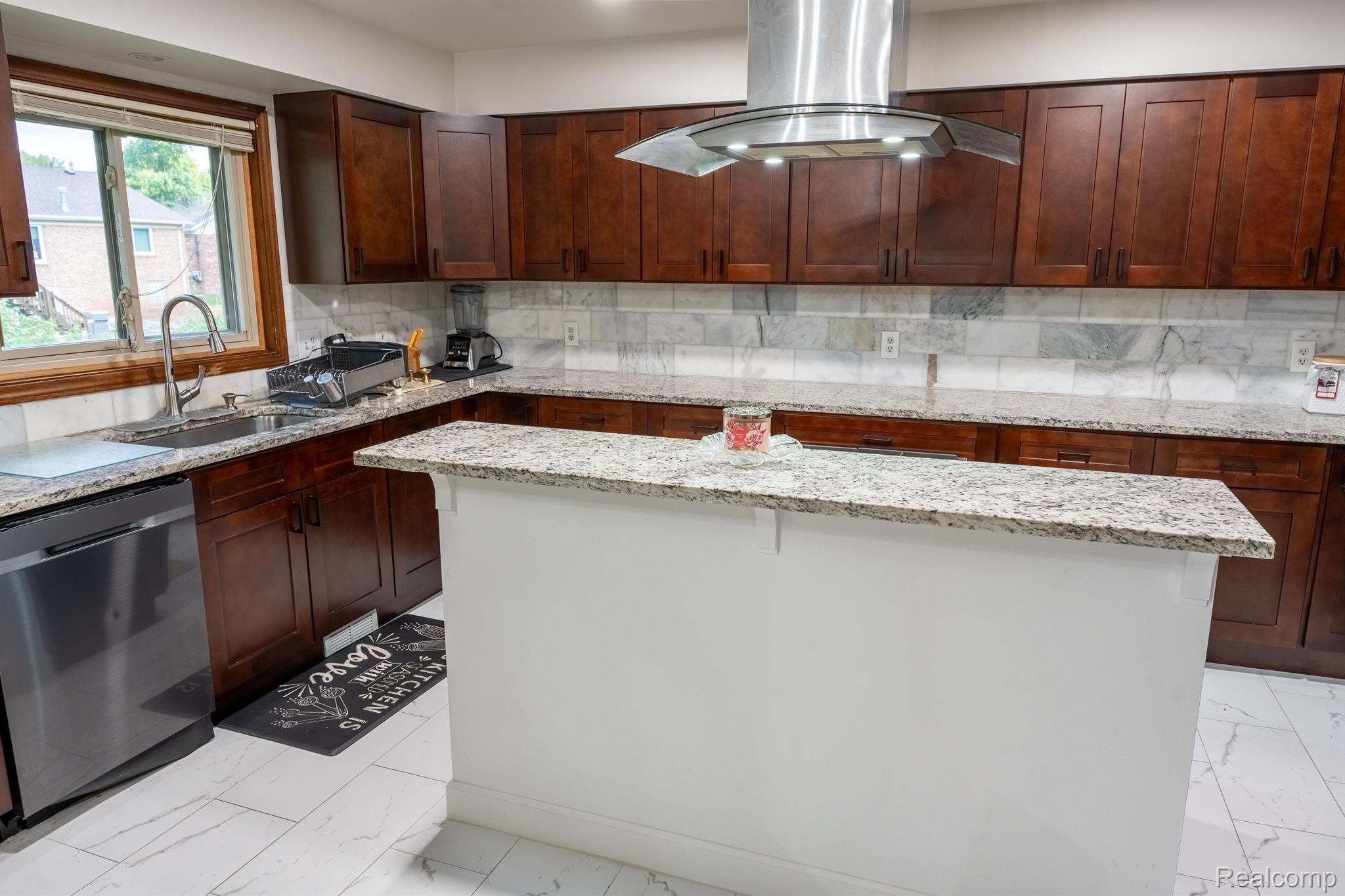 286 Union Drive Rochester, MI 48307 - Photo 28 of 35 Gallery Image 28