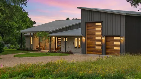 $1,225,000 | 9207 Claxton Drive, Austin, TX 78736