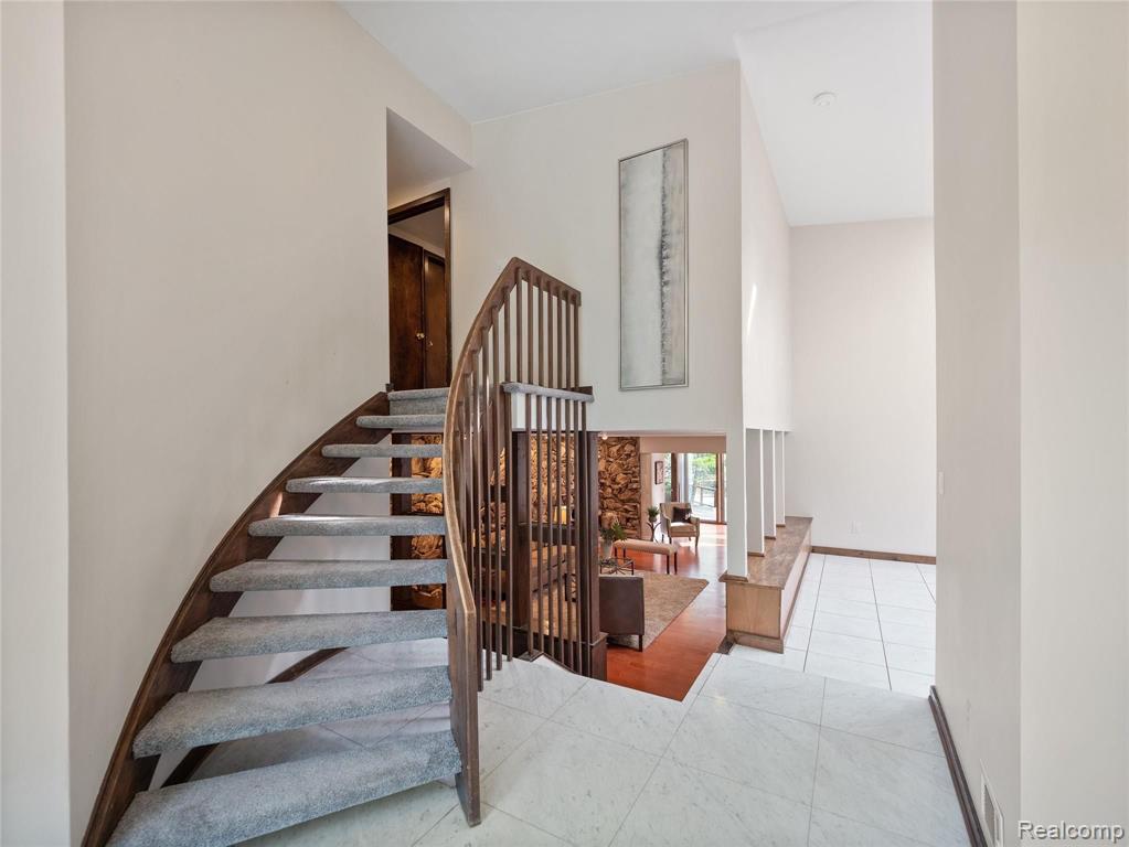 1125 Eton Cross Road Bloomfield Hills, MI 48304 - Photo 24 of 34