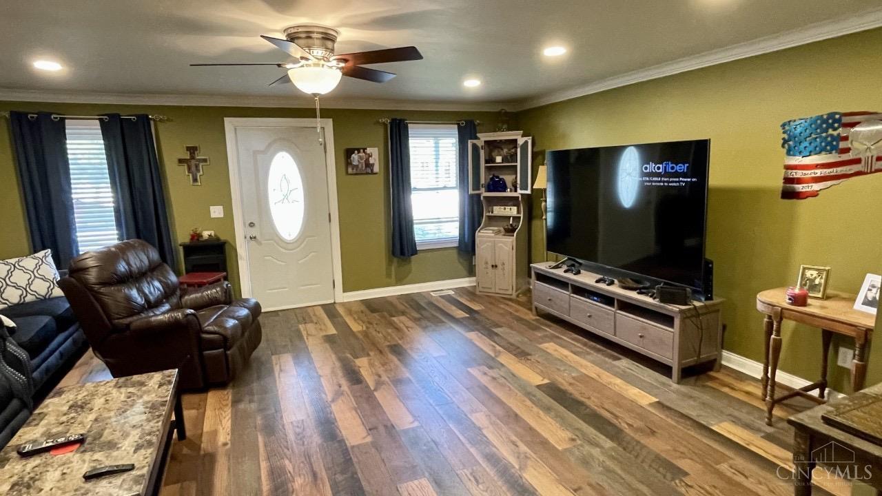 4184 Hamilton Trenton Road Hamilton, OH 45011 - Photo 2 of 23 Gallery Image 2