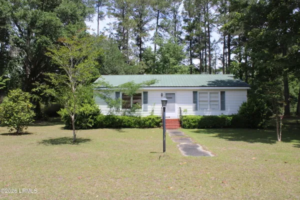 $109,900 | 1041 4th Street, Estill, SC 29918