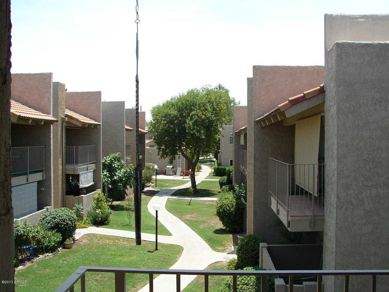 5525 East Thomas Road, Unit 12 Phoenix, AZ 85018 - Photo 11 of 34 DSC06816