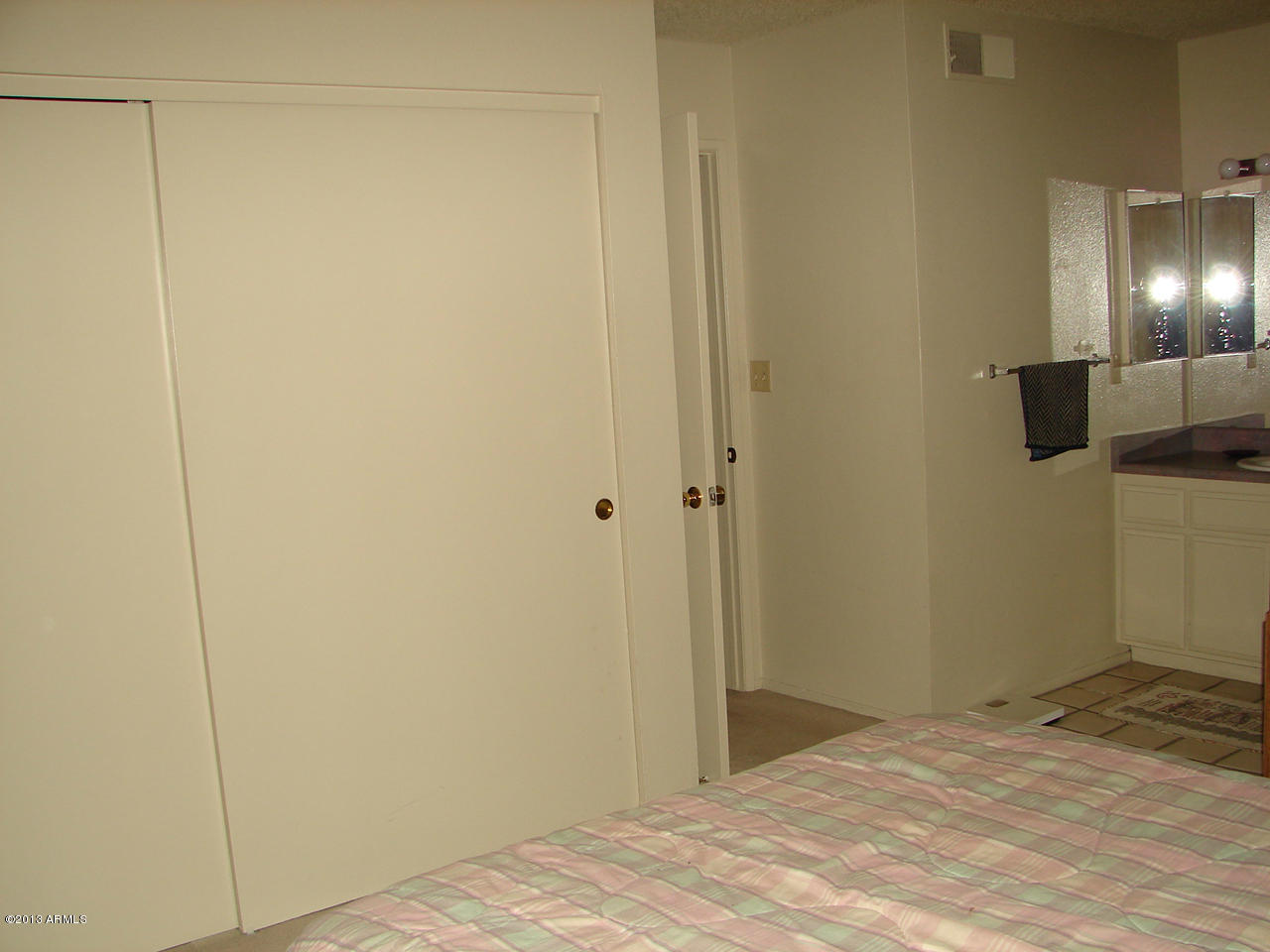 5525 East Thomas Road, Unit 12 Phoenix, AZ 85018 - Photo 18 of 34 DSC06823