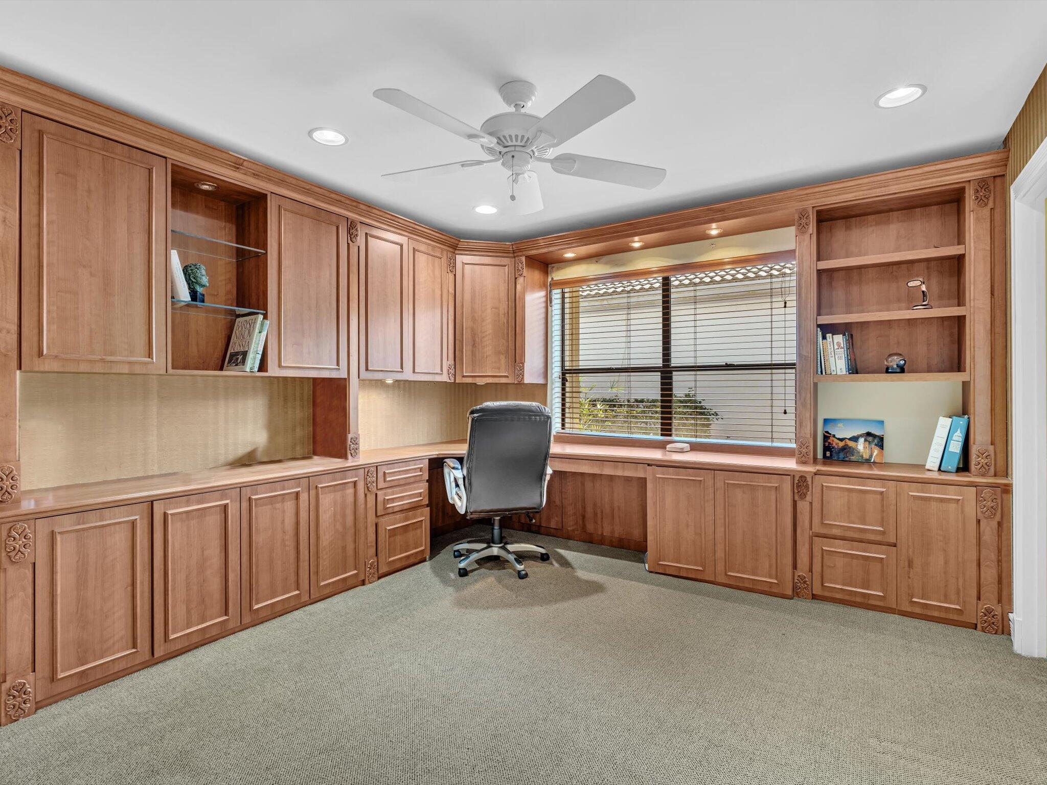 10122 Spyglass Way Boca Raton, FL 33498 - Photo 16 of 65 053-FPP6813