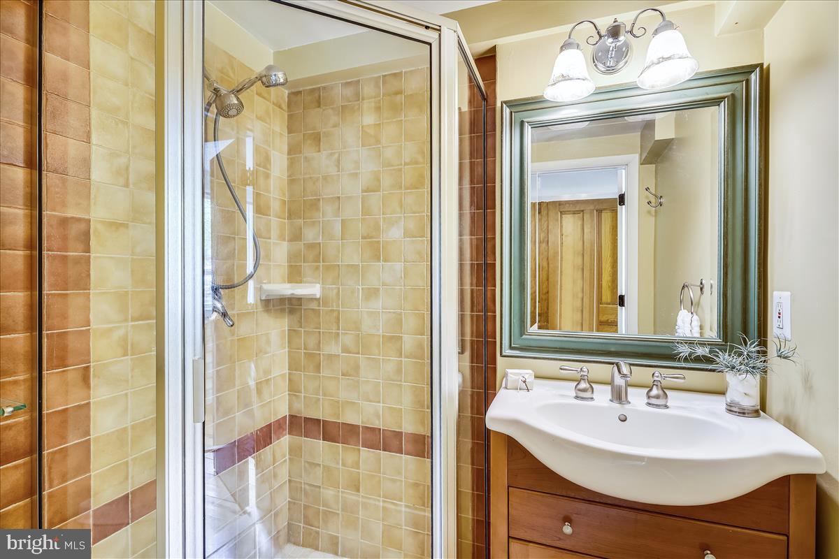 3171 Rolling Road Edgewater, MD 21037 - Photo 26 of 83 Gallery Image 26