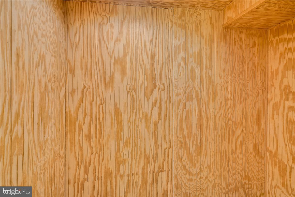 3171 Rolling Road Edgewater, MD 21037 - Photo 46 of 83 4th bedroom walk-in closet