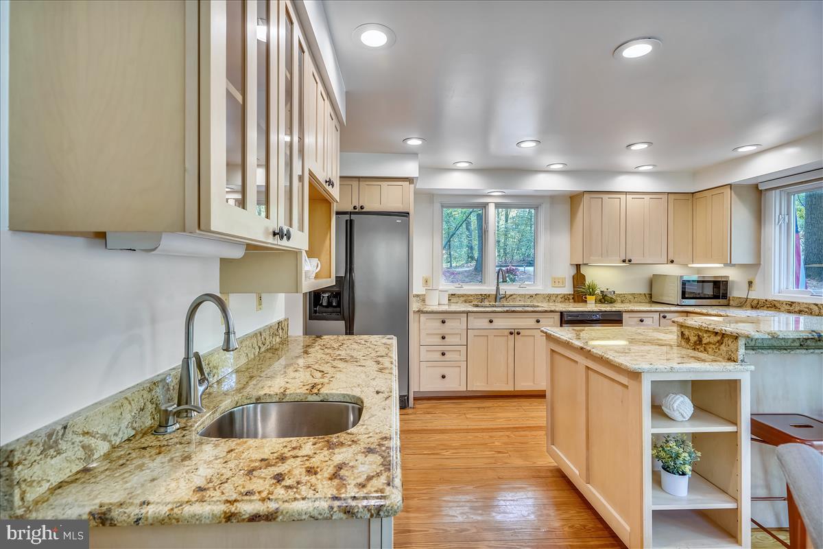 3171 Rolling Road Edgewater, MD 21037 - Photo 9 of 83 Gallery Image 9