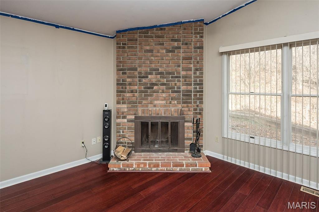 537 Treetop Village Drive Ballwin, MO 63021 - Photo 11 of 45