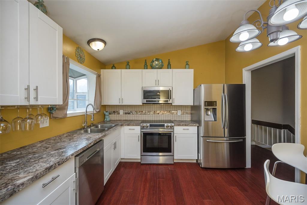 537 Treetop Village Drive Ballwin, MO 63021 - Photo 17 of 45