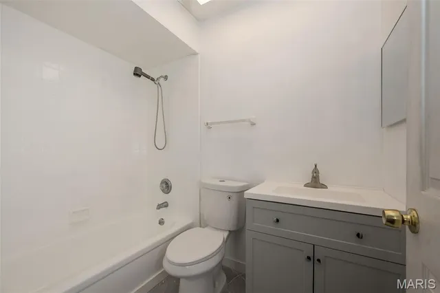 $365,000 | 537 Treetop Village Drive, Ballwin, MO 63021