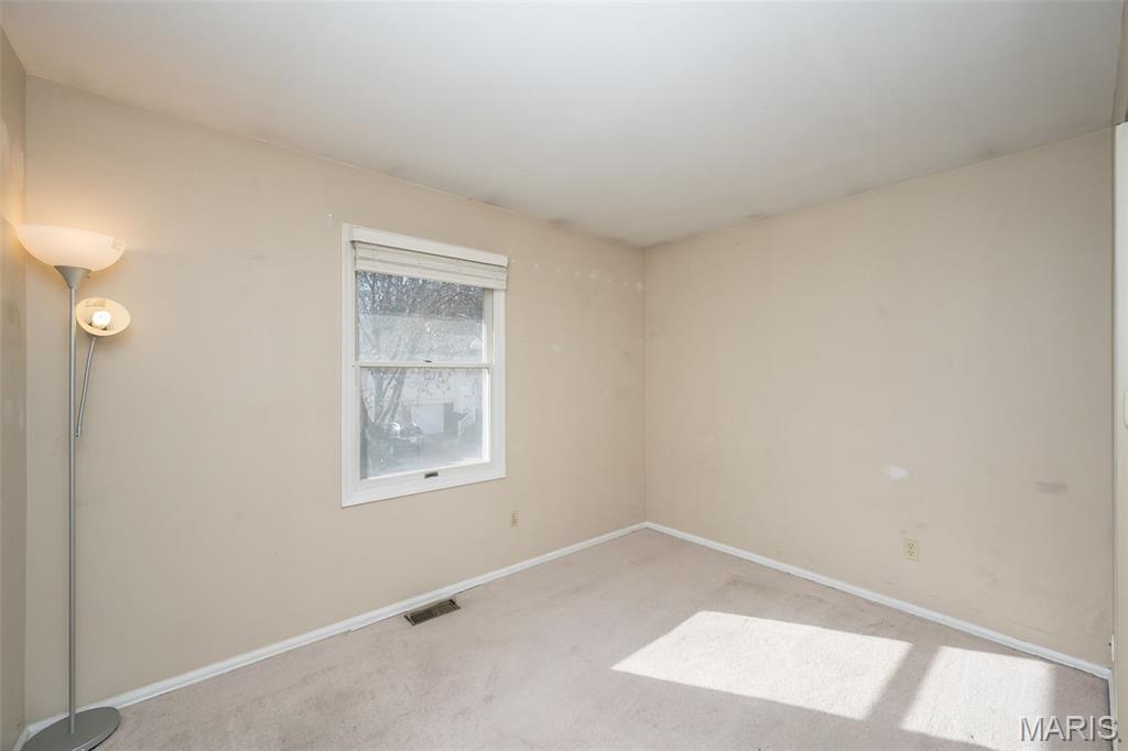 537 Treetop Village Drive Ballwin, MO 63021 - Photo 25 of 45