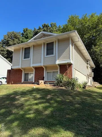 $365,000 | 537 Treetop Village Drive, Ballwin, MO 63021