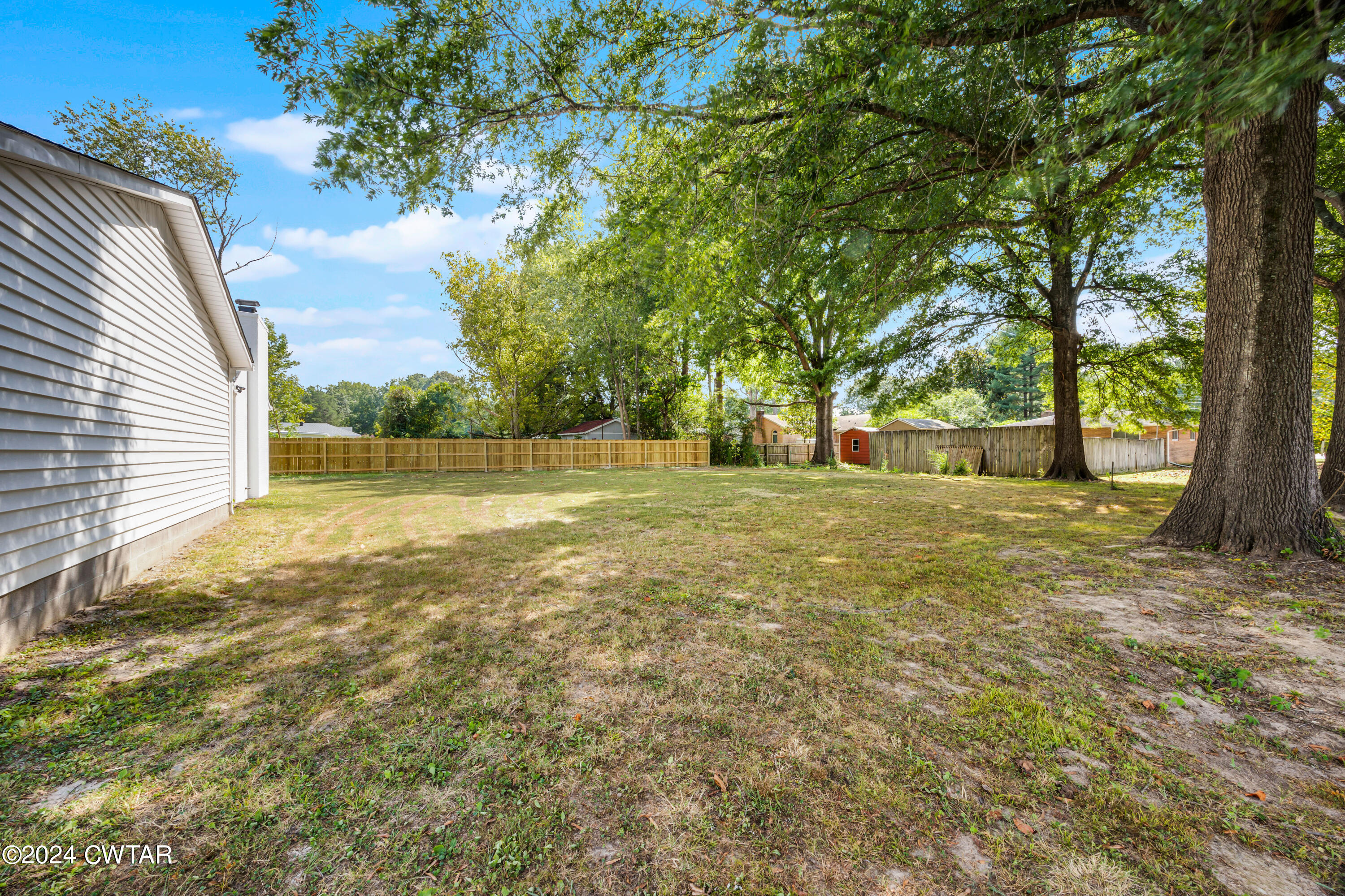 365 Chester Levee Road Jackson, TN 38301 - Photo 3 of 21 Side