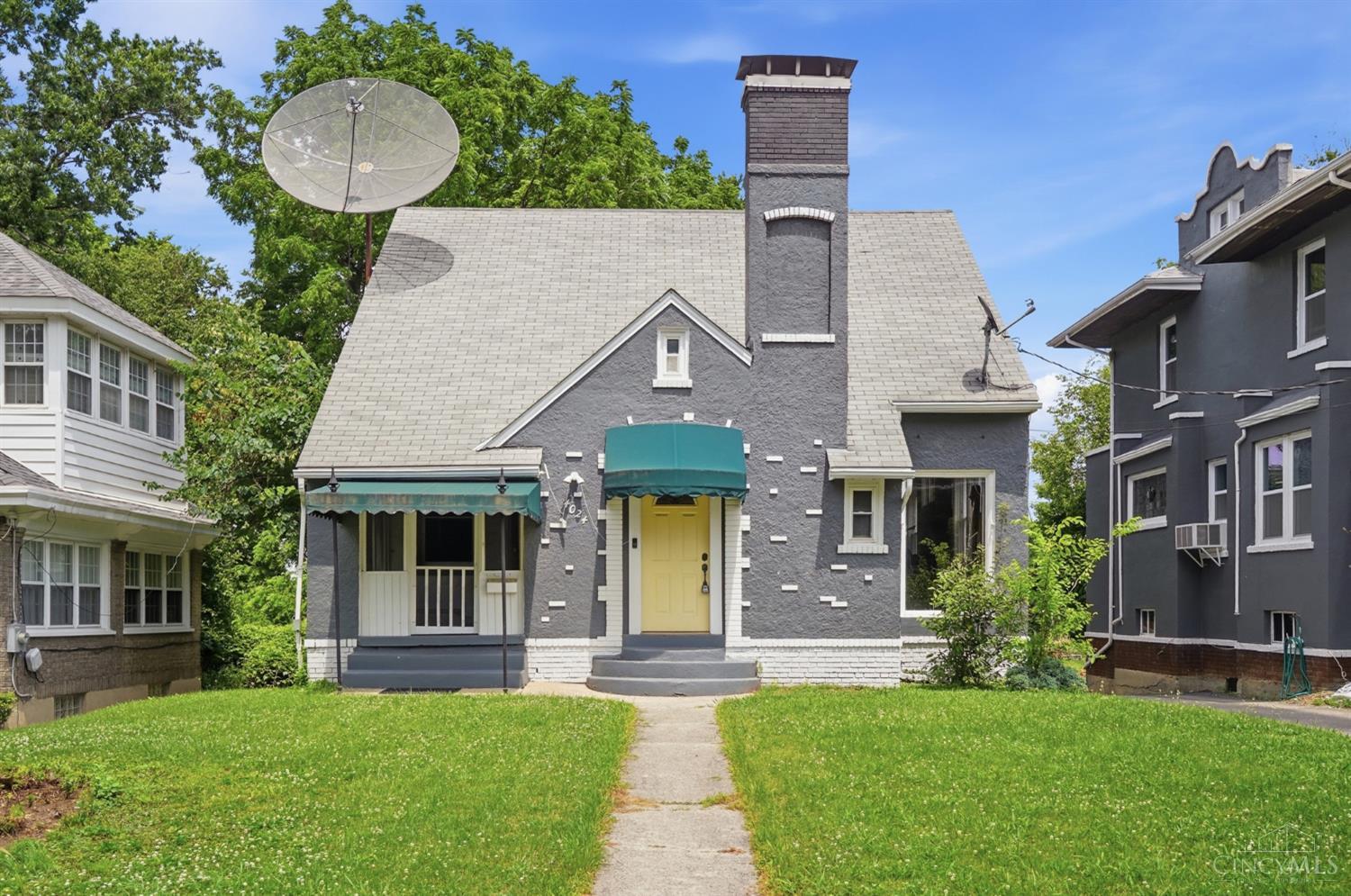 4024 Paddock Road Cincinnati, OH 45229 - Photo 1 of 58