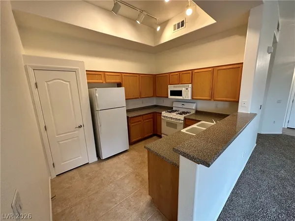$1,500 | 3354 Indian Shadow Street, Unit 203, Las Vegas, NV 89129