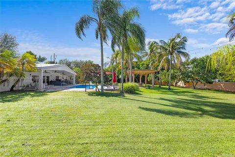 $2,245,000 | 7150 Southwest 77th Place, Miami, FL 33143