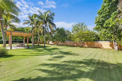 $2,245,000 | 7150 Southwest 77th Place, Miami, FL 33143