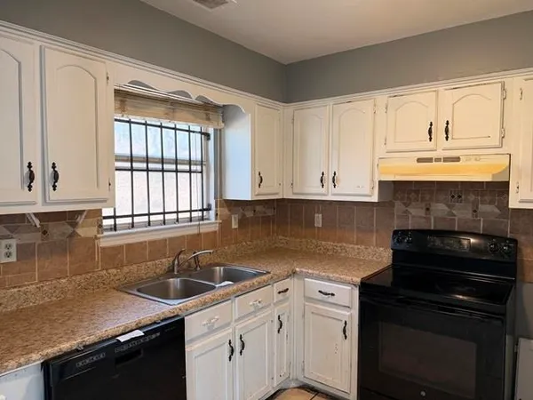 $99,900 | 2618 Durham Avenue, Memphis, TN 38127