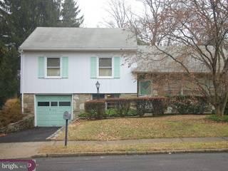 1015 Anna Road Huntingdon Valley, PA 19006 - Photo 1 of 6